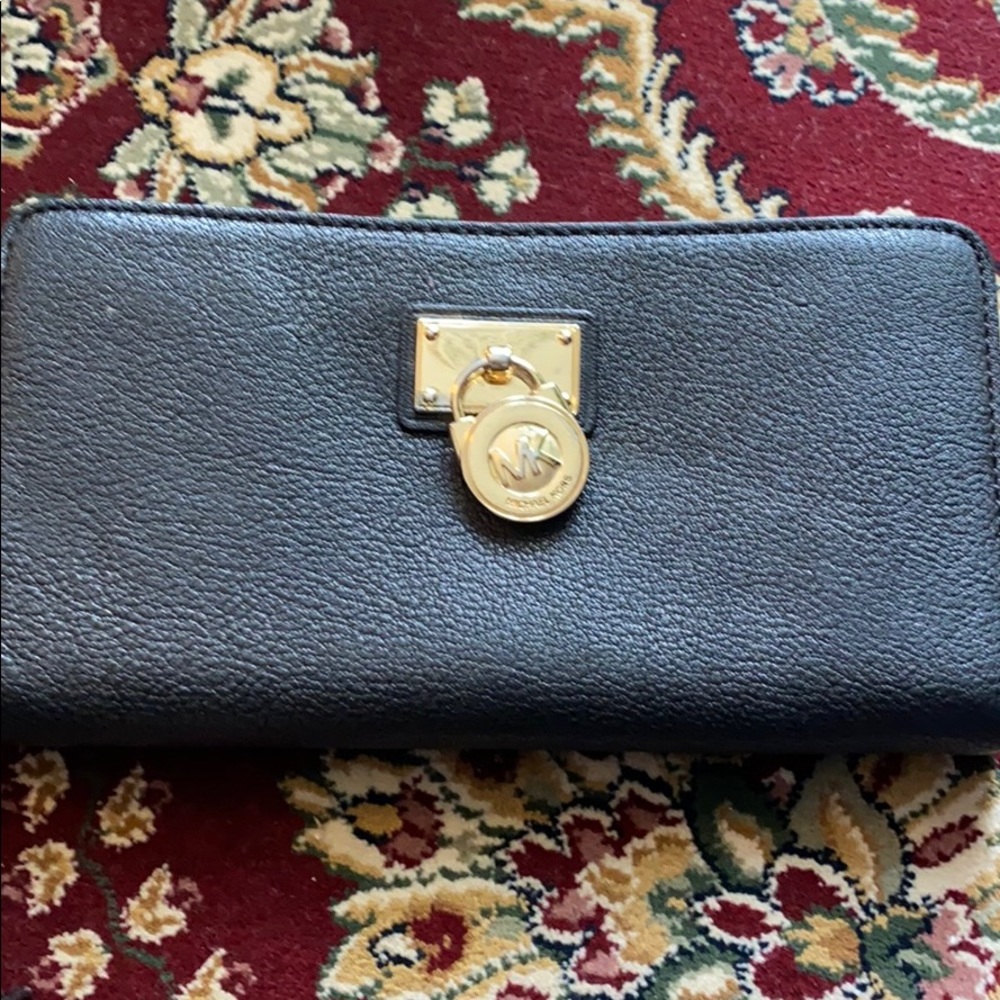 Michael Kors Leather wallet